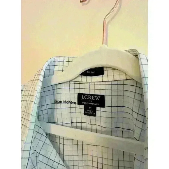 J. Crew Performance Slim Fit Button Up Size M - Picture 3 of 4